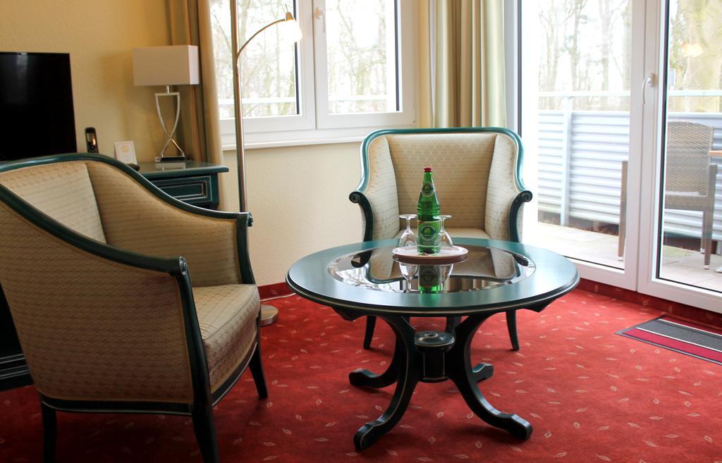 Kurhaus Devin Hotel Stralsund Exterior photo